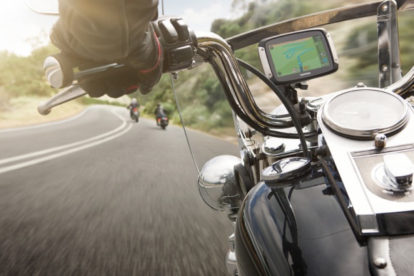 Poczuj smak przygody z nowym TomTom Rider