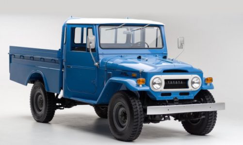 Land Cruiser FJ45 pick-up – piękno wołu roboczego