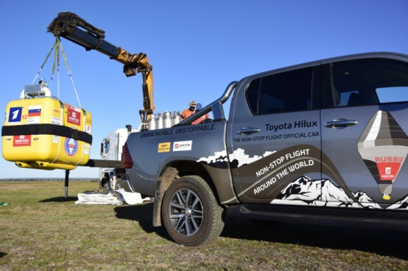 Toyota Hilux pomogła ustanowić balonowy rekord świata