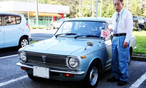 47-letnia Corolla z 560 tys. km na liczniku