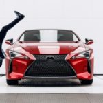 Lexus wystartuje na Super Bowl