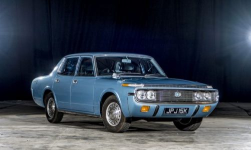 Nowe życie 45-letniej Toyoty Crown De Luxe