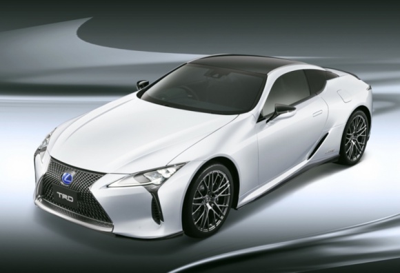 Pakiet tuningowy TRD dla Lexusa LC