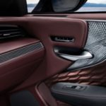 Lexus LS, kryształy i origami