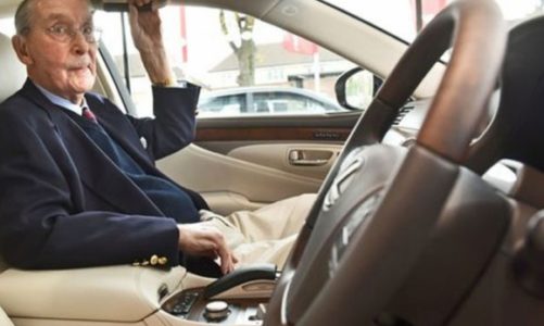 Lexus LS na setne urodziny