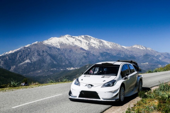 Rajd Korsyki: Latvala i Hänninen wypróbują nowego Yarisa WRC na asfalcie
