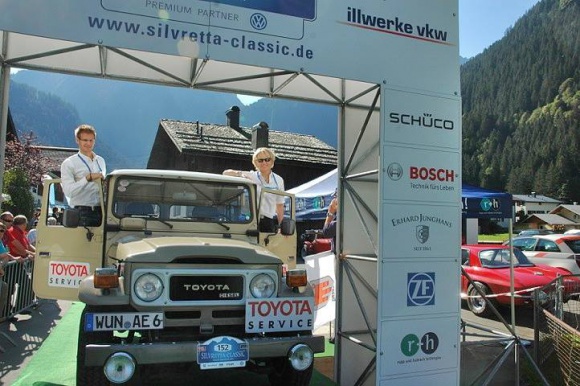 Kultowa Toyota Land Cruiser na trasie kultowego rajdu