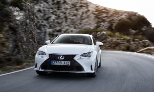 Lexus RC znów triumfuje w testach bezpieczeństwa