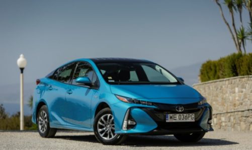 Pierwsza hybryda plug-in Subaru z komponentami z Toyoty Prius