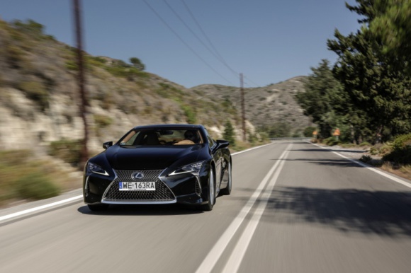 600-konny Lexus LC F ma zadebiutować w 2021 roku