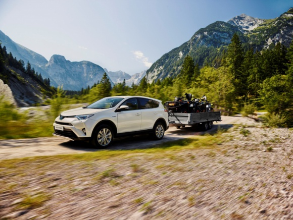 Toyota RAV4: moc hybrydy