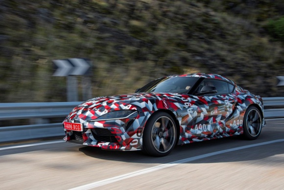 Pierwszy egzemplarz Toyoty Supry trafi na aukcję