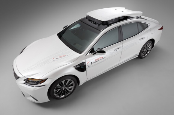 Autonomiczny Lexus w sprzedaży od 2020 roku?