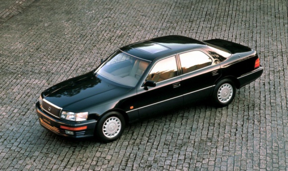 30 lat Lexusa LS – nieustanny pościg za doskonałością