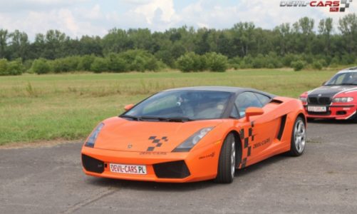 Spróbuj swoich sił za kółkiem najdroższych aut świata i pomóż dzieciom!