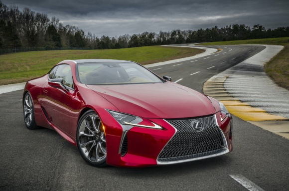 Lexus LC F jak LFA i nowa GR Supra – inżynierowie zmieniają koncepcję?
