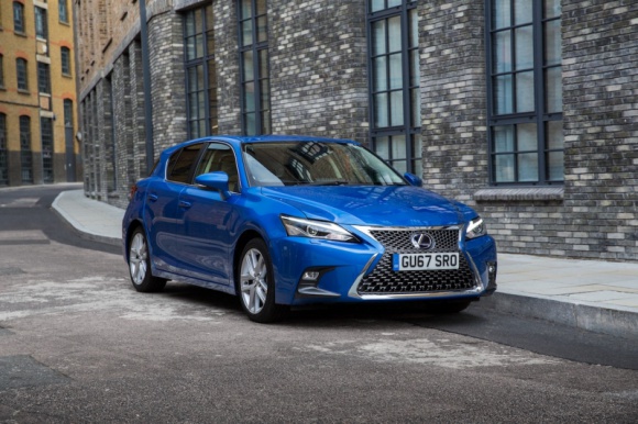Luksus za rozsądną cenę. Przegląd kompaktowych hatchbacków klasy premium