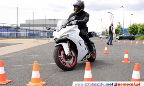 MotoPomocni przeszkolą kierowców motocykli w CH Osowa 