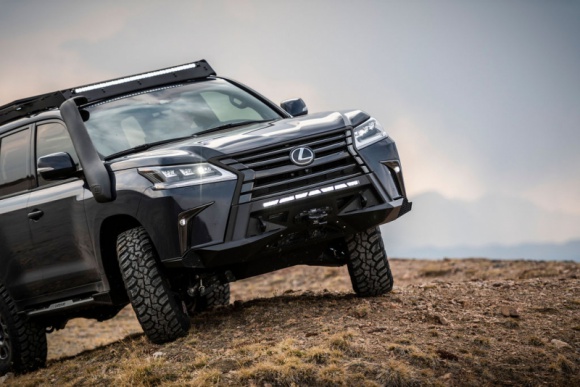 J201 Concept – luksusowa terenówka z mocą Lexusa LFA