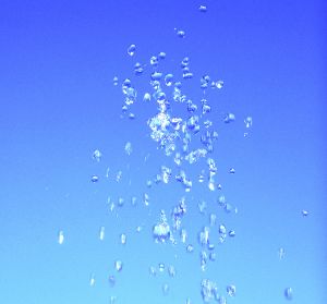 136821_falling_water_drops