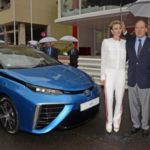 Książę Monako Albert rozpoczął wyścig F1 Monako Grand Prix za kierownicą Toyoty