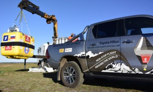 Toyota Hilux pomogła ustanowić balonowy rekord świata