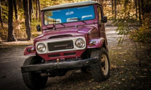 Toyota Land Cruiser FJ40 – ulubieniec amerykańskich kolekcjonerów