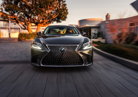 Nowy Lexus LS – rewolucja w historii modelu