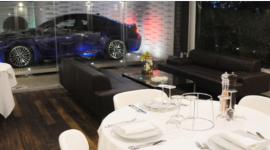 AQUA by Lexus - zapraszamy do stołu LIFESTYLE, Motoryzacja - Via dell’Arte, centrum Rzymu. W menu ryby i owoce morza. Świeże, najwyższej jakości, traktowane z należytym szacunkiem przez Szefa Kuchni Antonio Madonna. Ponieważ produkt gra tutaj główną rolę, menu restauracji Aqua by Lexus może się zmieniać nawet codziennie.