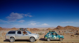 Fiat 126p – ile dzisiaj kosztuje legenda? LIFESTYLE, Motoryzacja - Popularność Fiata 126p jest obecnie porównywalna do tej, którą ten samochód cieszył się w czasach swojej produkcji.