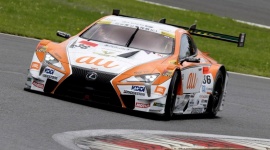 Lexus LC po raz trzeci wygrywa w Super GT LIFESTYLE, Motoryzacja - Jadąca Lexusem LC GT500 załoga Au TOM’S zdobyła pierwsze miejsce w rozegranej na torze Autopolis trzeciej rundzie japońskich wyścigów serii Super GT.