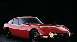 Pierwszy supersamochód Toyoty LIFESTYLE, Motoryzacja - 3 rekordy świata. 10 rekordów międzynarodowych. Tylko 337 egzemplarzy. Legendarna Toyota 2000GT jest jednym z najbardziej fascynujących samochodów w dziejach motoryzacji.