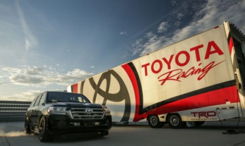 Toyota Land Speed Cruiser najszybszym SUV-em na świecie