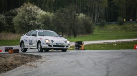 Gdzie można legalnie ścigać się w Polsce - przegląd torów LIFESTYLE, Motoryzacja - Liczba torów w Polsce, na których w bezpieczny sposób można doskonalić swoje umiejętności, nadal pozostawia wiele do życzenia.