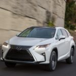 Wydłużony Lexus RX w próbach drogowych