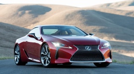 TOP5: GT - komfort i sportowe osiągi LIFESTYLE, Motoryzacja - Sportowe dwudrzwiowe coupe klasy premium to segment, który nie poddaje się chwilowej modzie. Samochody te od lat zapewniają użytkownikowi nie tylko sportowe osiągi, ale również komfortowe warunki podróży.