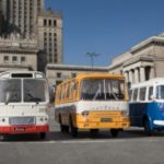 Warszawiacy są w szoku! Kultowe autobusy PRL-u wyjechały na ulice stolicy!