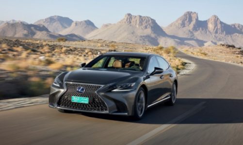 Lexus LS dla audiofila – sala koncertowa na czterech kołach