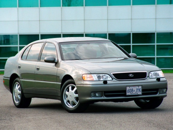 25 lat Lexusa GS