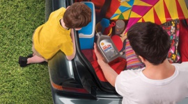 Urlop na czterech kółkach, czyli auto dobrze przygotowane LIFESTYLE, Motoryzacja - Wraz z nadejściem lata rozpoczyna się okres częstszych i dłuższych podróży samochodem. By mieć pewność, że bezpiecznie oraz bez stresu dotrzemy na miejsce, warto wcześniej zatroszczyć się o auto. Ekspert Shell Helix podpowiada, o czym należy pamiętać przed wyruszeniem w trasę.