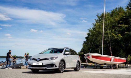 Toyota Auris TS Kombi: japońska recepta na przestronny kompakt