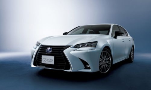 Lexus świętuje rekord sprzedaży limitowaną serią Black Sequence