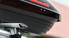 Boxy dachowe Kamei Fosco 540 już dostępne w Polsce LIFESTYLE, Motoryzacja - Boxy dachowe Kamei Fosco 540 to kolejna z tegorocznych nowości, które wprowadziła na rynek polska firma Taurus. Bagażniki niemieckiej marki to produkty klasy premium, wyróżniane prestiżowymi nagrodami świata designu i cechujące się nowatorskimi rozwiązaniami technologicznymi.