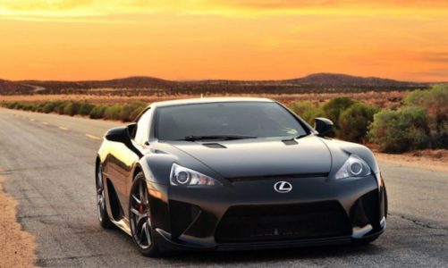 10 samochodów, które powinny stać się kabrioletami