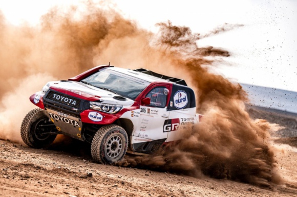 Fernando Alonso, Nasser Al-Attiyah, Sebastien Ogier mistrzowie wybierają Toyotę