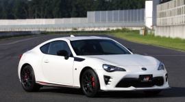 Samochody Toyoty ze znaczkiem GR - co się za tym kryje LIFESTYLE, Motoryzacja - Od trzech lat na rynku pojawiają się kolejne samochody Toyoty firmowane przez Toyota Gazoo Racing, czyli fabryczny zespół marki, startujący w międzynarodowych rajdach i wyścigach.