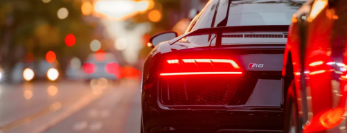 Jesienią niebezpiecznie na drogach. Kierowco, czy masz odpowiednie ubezpieczenia